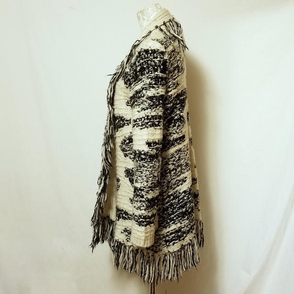 LAmade Lucy Black Fringe Blanket Cardigan Sz O/S - Picture 2 of 8